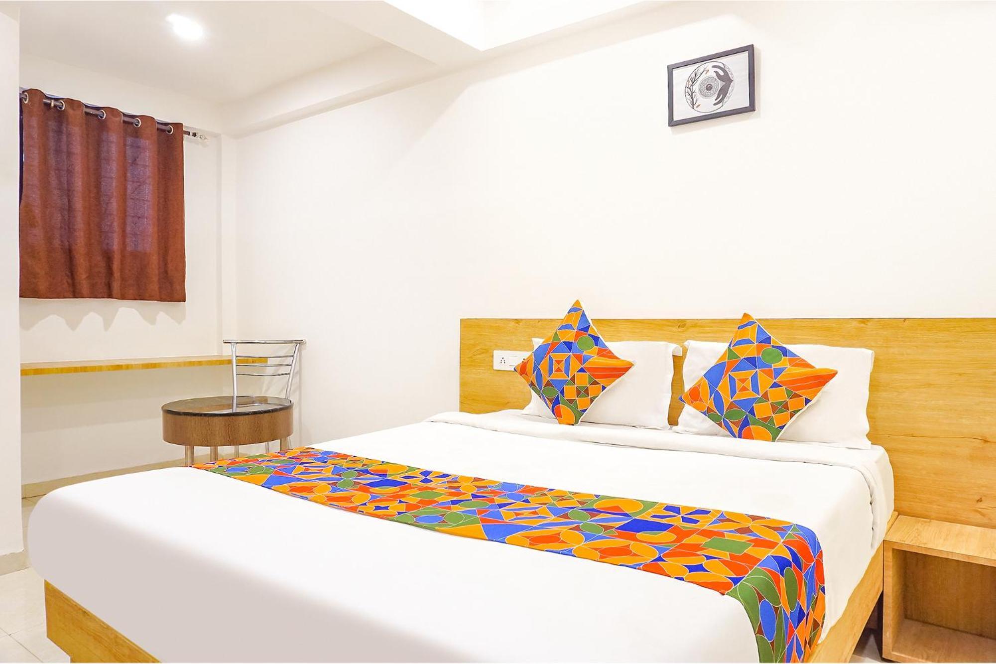 Fabhotel Saffron Inn I - Nr Darshan Museum Pune Extérieur photo