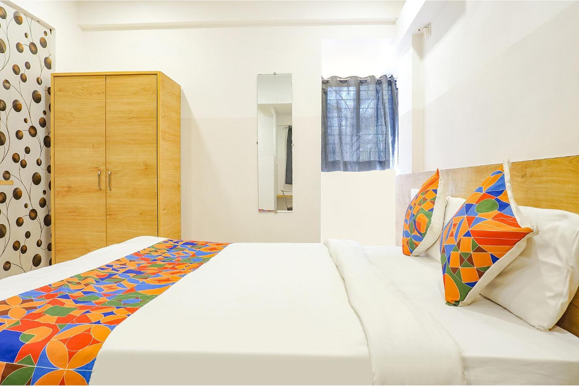 Fabhotel Saffron Inn I - Nr Darshan Museum Pune Extérieur photo
