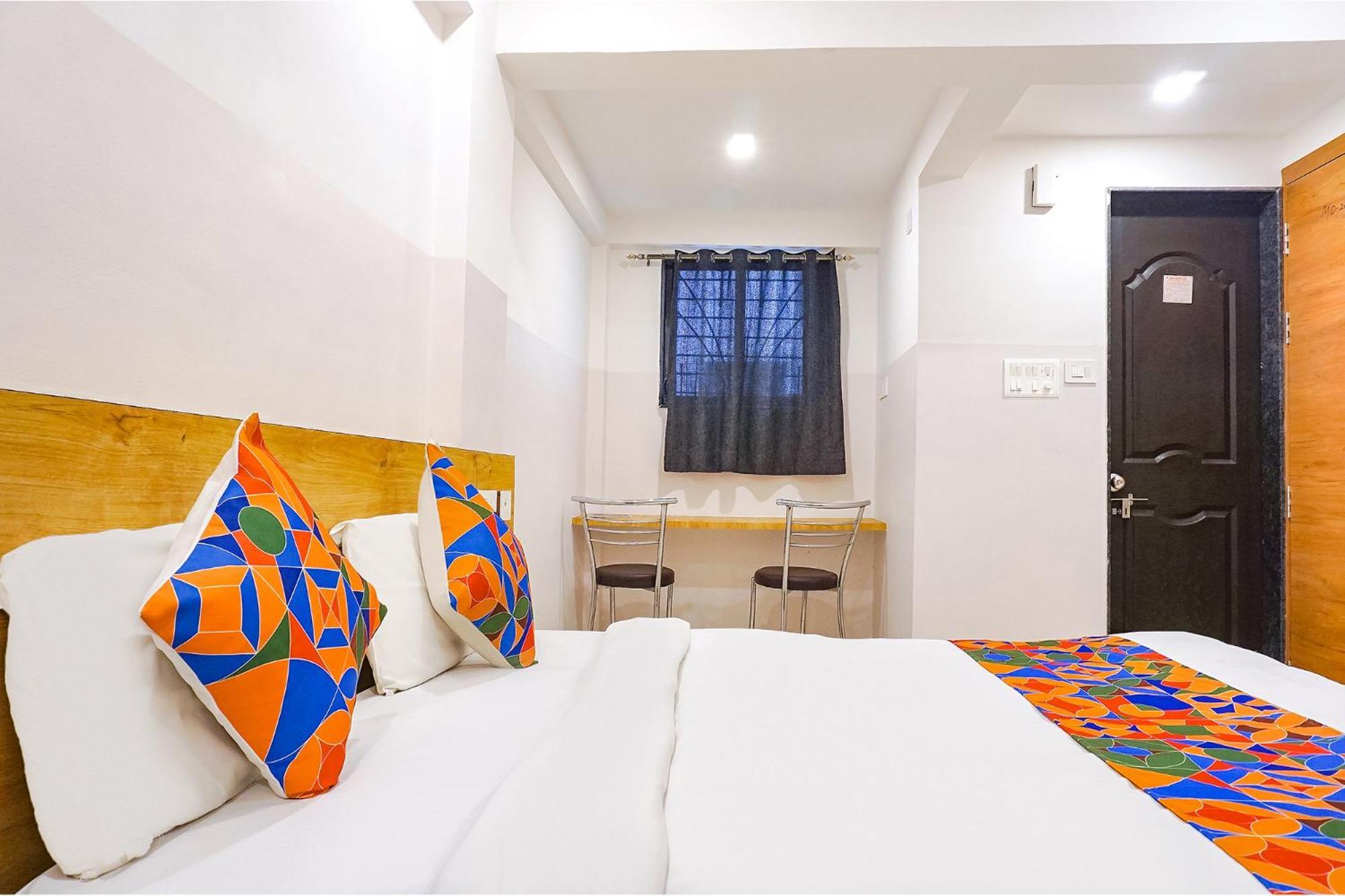 Fabhotel Saffron Inn I - Nr Darshan Museum Pune Extérieur photo