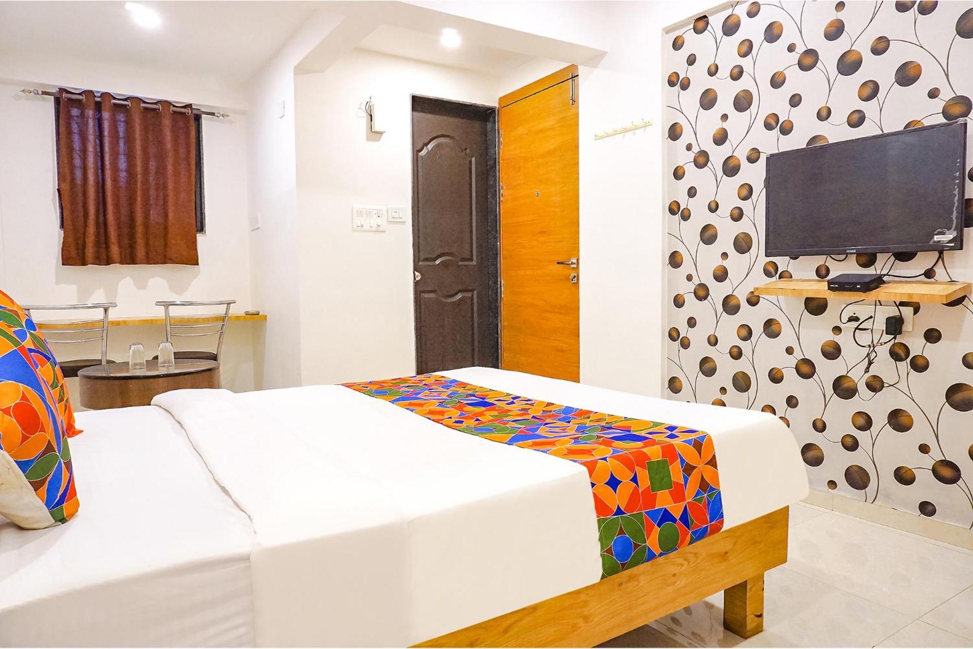 Fabhotel Saffron Inn I - Nr Darshan Museum Pune Extérieur photo