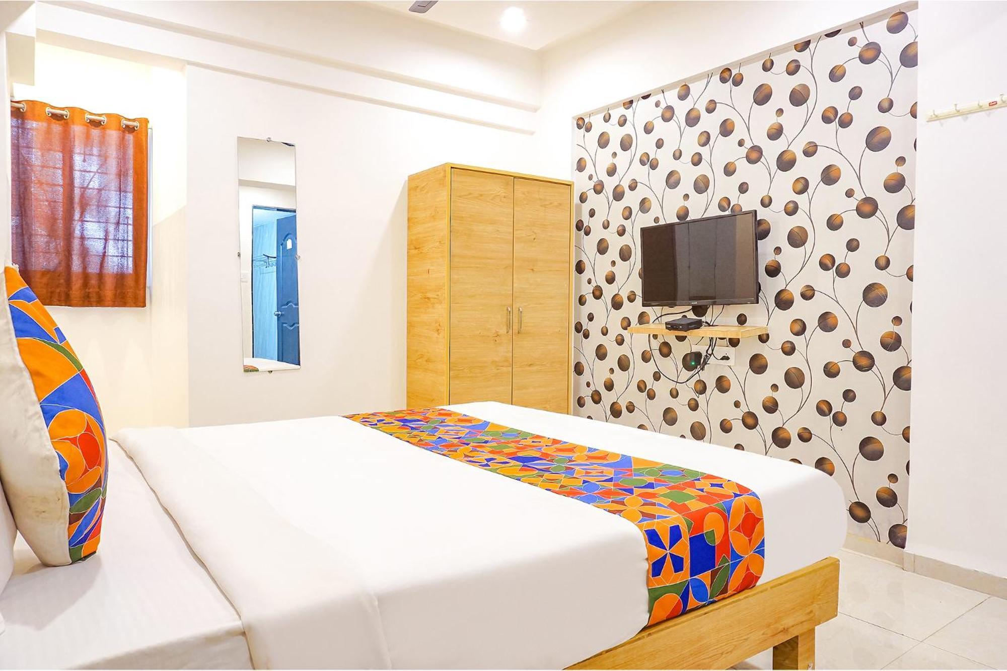 Fabhotel Saffron Inn I - Nr Darshan Museum Pune Extérieur photo
